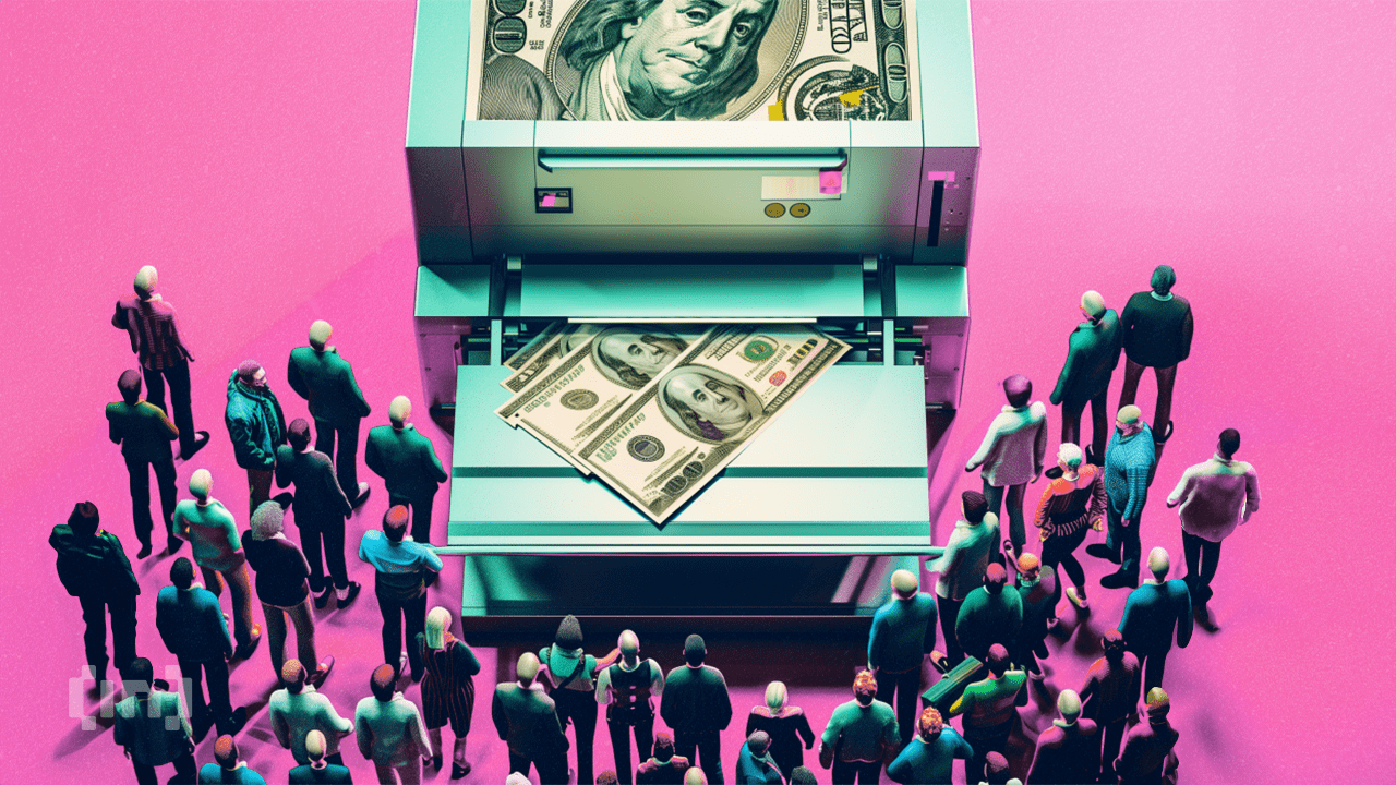 Will Banks Compete or Collaborate with Crypto? Experts Weigh In